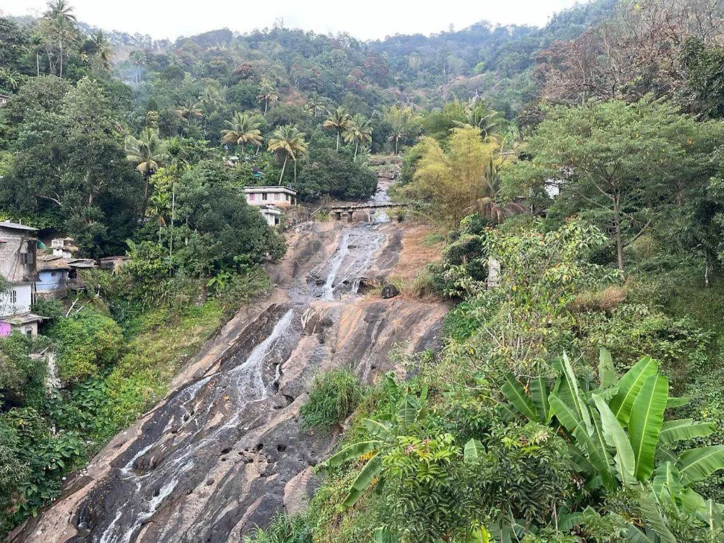 Casa Grande Homestay Anaviratty Munnar
